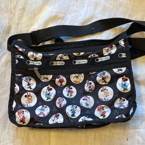 Le Sportsac Disney Minnie Mouse Small Cleo Cross-body EUC